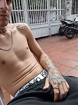 boy max latin online show from July 6, 12:32 pm