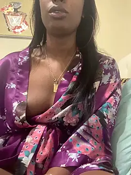 Prettylondond online show from June 9, 4:34 am