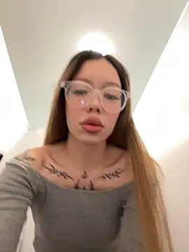 SoFine Sofie online show from May 22, 5:49 am