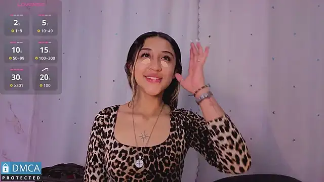 isa sweet1  online show from June 24, 11:09 am