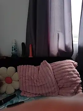 zoe burton online show from June 25, 10:44 pm