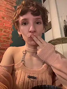 Liya  Love online show from May 25, 10:47 am