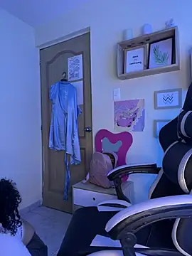 victorya milf online show from July 1, 7:46 pm