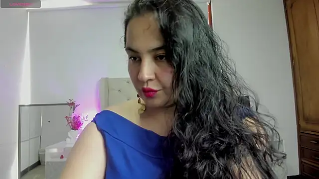 JadeBellee online show from June 29, 5:45 pm