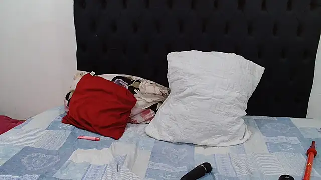 Dope Chick online show from June 24, 8:41 pm