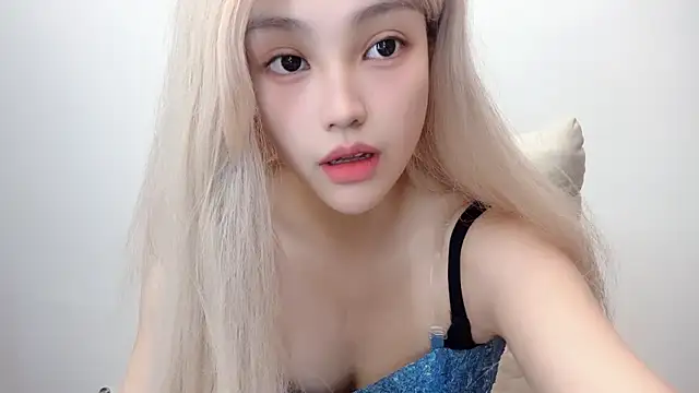 jiangjiang2005 online show from July 14, 8:02 pm