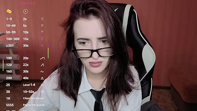 reaissss online show from May 30, 7:06 am