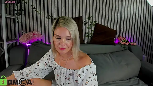 Betty Brock online show from June 9, 1:38 am