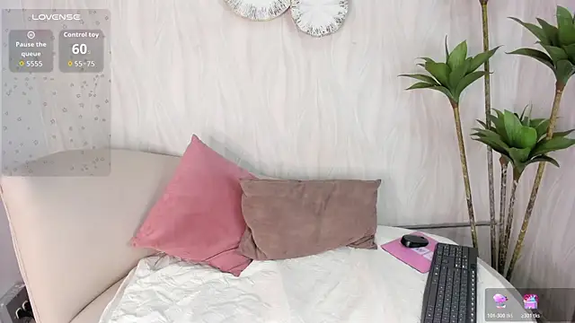natalie fox   online show from July 3, 11:49 am