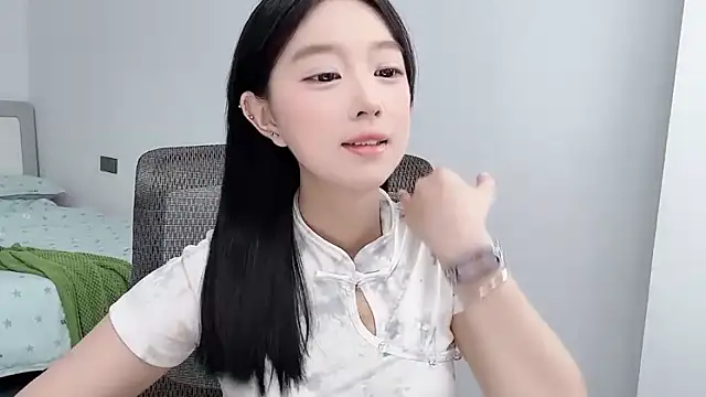 Yoyo33355 online show from July 3, 4:07 am