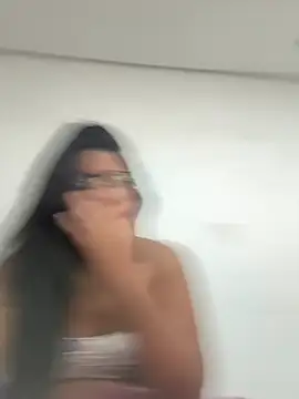 Eumileninha online show from May 27, 1:52 pm