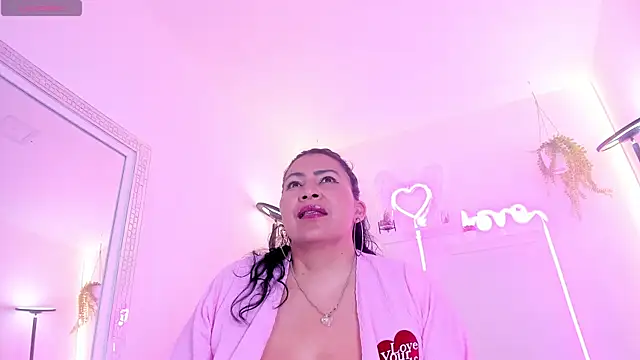 Victoria mendoza  online show from May 31, 6:52 am