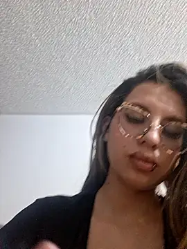 aliss26 online show from May 29, 1:36 am