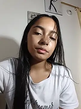 xcleila online show from June 20, 5:49 pm