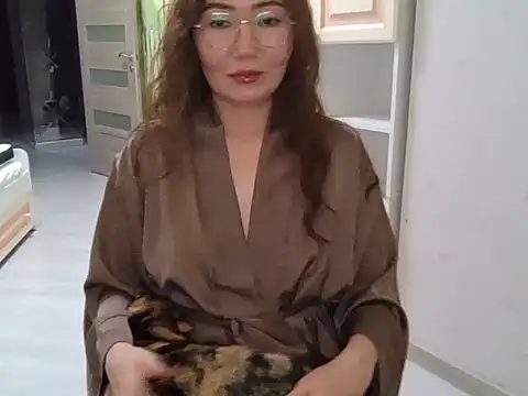 soraisaa online show from May 31, 7:04 pm