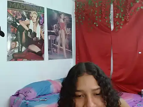 Sexivalerin06 online show from May 28, 3:37 am