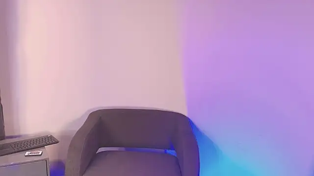 AshleyMonroee   online show from June 25, 2:40 pm