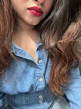 Yours riya11 online show from June 19, 6:55 pm