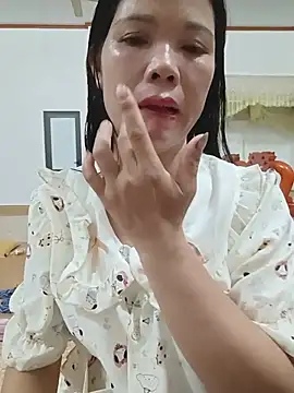 -Maya-a online show from June 30, 12:59 pm
