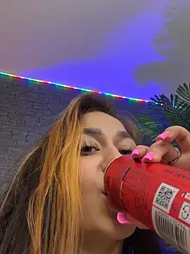 KyraDesire online show from July 13, 2:18 pm