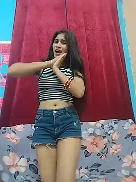 Naughty Kiara  online show from June 26, 5:41 am