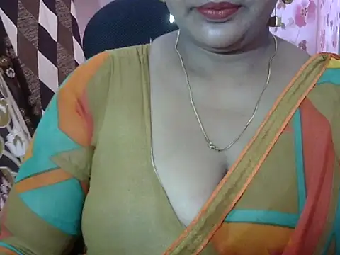 PRIYANKA 023 online show from July 9, 8:06 am