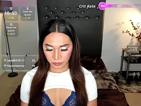 UrSeductiveCriselda online show from June 19, 4:43 pm