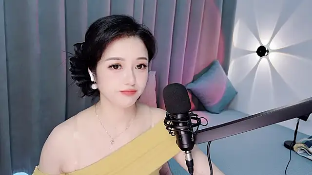 Momo-Wow online show from July 17, 7:35 am