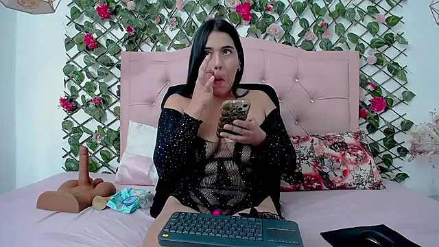 Alexita Sweet online show from June 20, 8:01 pm