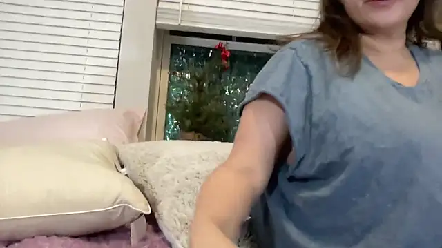 maddiliz online show from December 23, 4:38 am