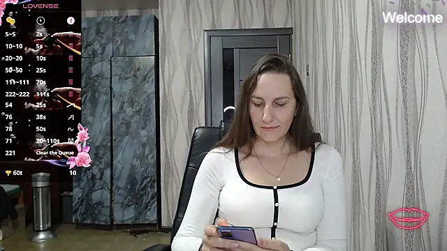 Yevgeshka-Milashka online show from November 20, 5:41 am