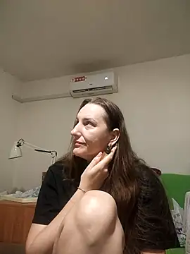 Yevgeshka-Milashka online show from November 28, 4:48 am