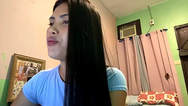 LizabethHaggan online show from June 10, 12:26 pm