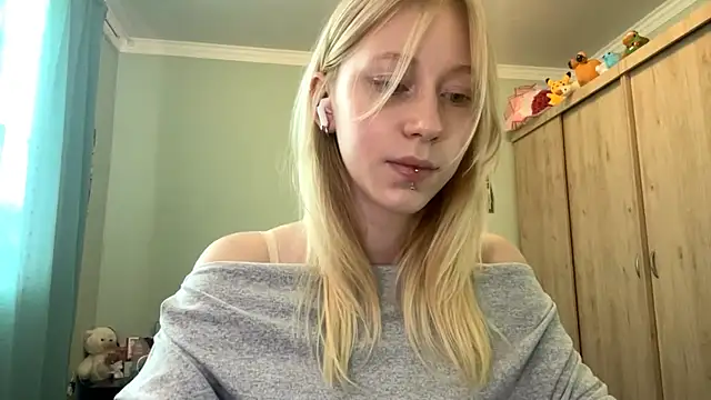 BossedFrog online show from June 28, 2:23 pm
