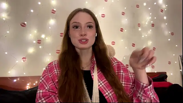 itskylieee online show from June 13, 1:41 pm