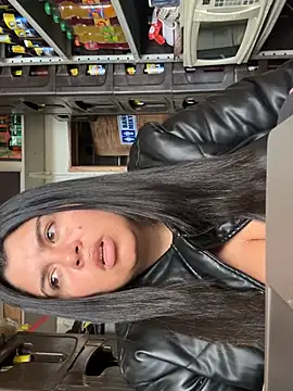 lia 20xx online show from July 8, 9:39 pm