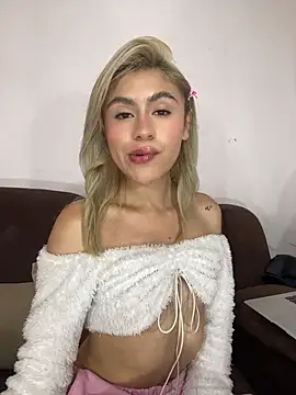 Lia-firee online show from July 3, 7:09 pm