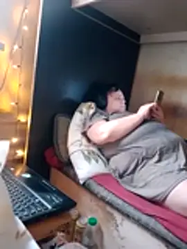 oksana72 online show from March 18, 1:16 pm