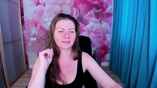 LunaKissesx online show from July 9, 1:24 pm