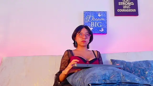 dhalya roses online show from June 12, 3:09 pm