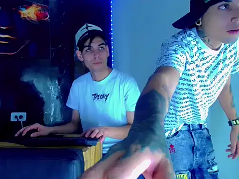TheShamefulBoys online show from June 28, 9:32 pm