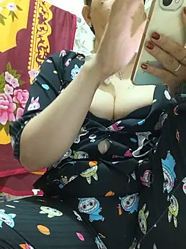 Forever9s online show from July 9, 3:09 am