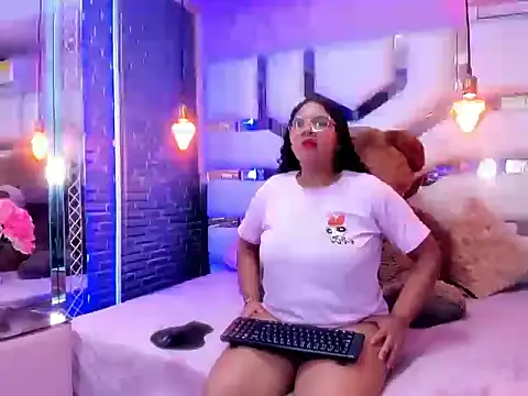 AshelyJenner online show from June 11, 1:19 pm