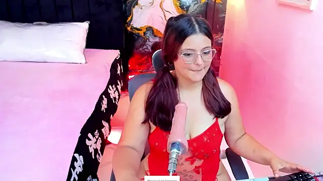 Miss Kloee online show from July 11, 7:36 pm