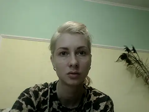 AmberandBlond online show from June 14, 3:23 pm