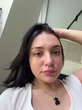 Lucyju1cy online show from June 11, 2:25 pm
