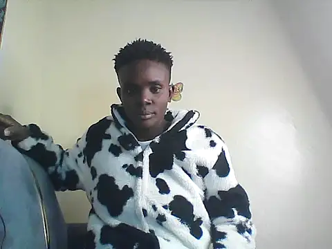 cutechocolate online show from June 15, 9:26 pm
