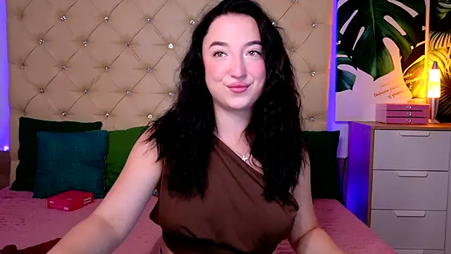 AVA MAXIMUS online show from June 15, 6:46 am