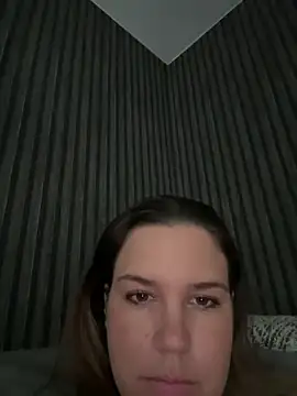 Lauretta1507 online show from June 22, 11:51 am