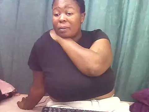 omalicha44xx online show from June 15, 6:30 pm